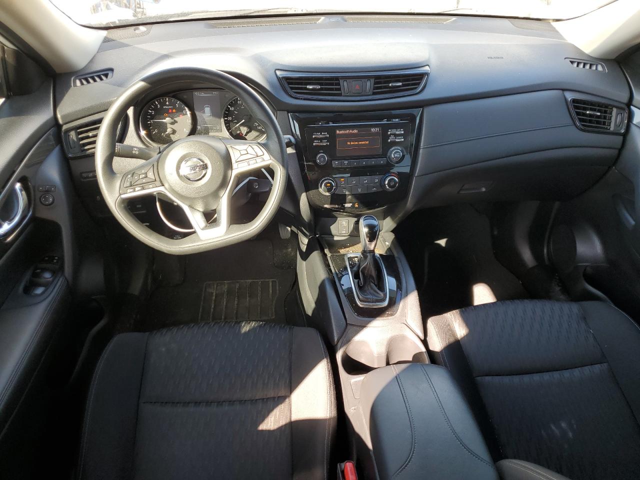 2017 Nissan Rogue S VIN: KNMAT2MV7HP543104 Lot: 84281675