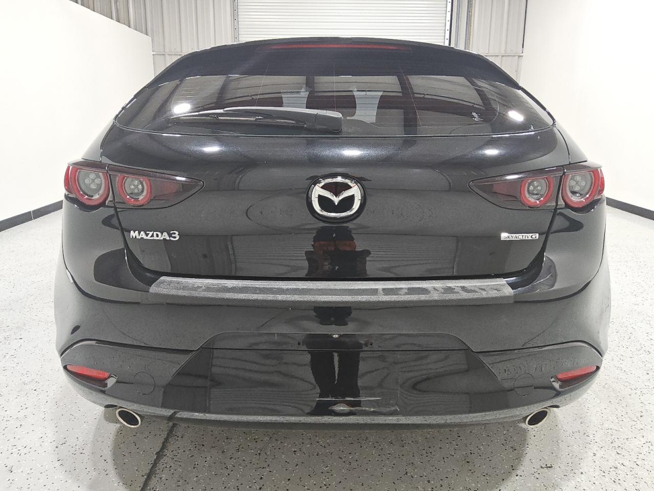2021 Mazda 3 Preferred VIN: JM1BPALL4M1404046 Lot: 80865955