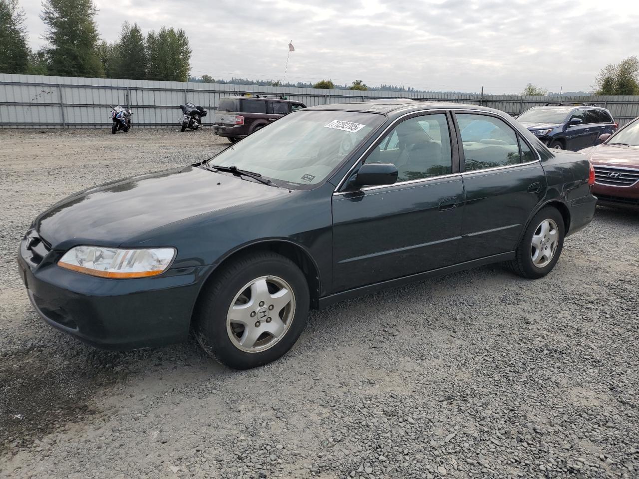 1998 Honda Accord Ex green null gas 1HGCG1656WA036720 photo #1