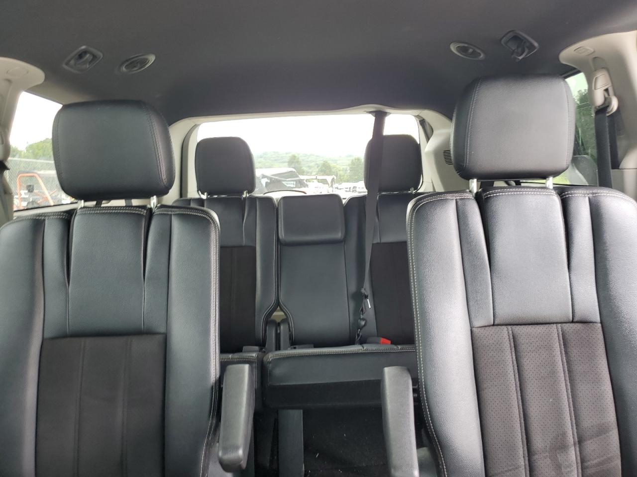 2020 Dodge Grand Caravan Sxt VIN: 2C4RDGCG1LR174943 Lot: 71055835