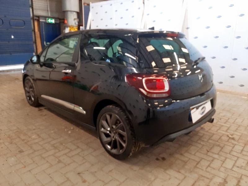 2017 DS DS3 CONNECTED CHIC PTECH 1.2 PURETECH CONNECTED CHIC 3DR