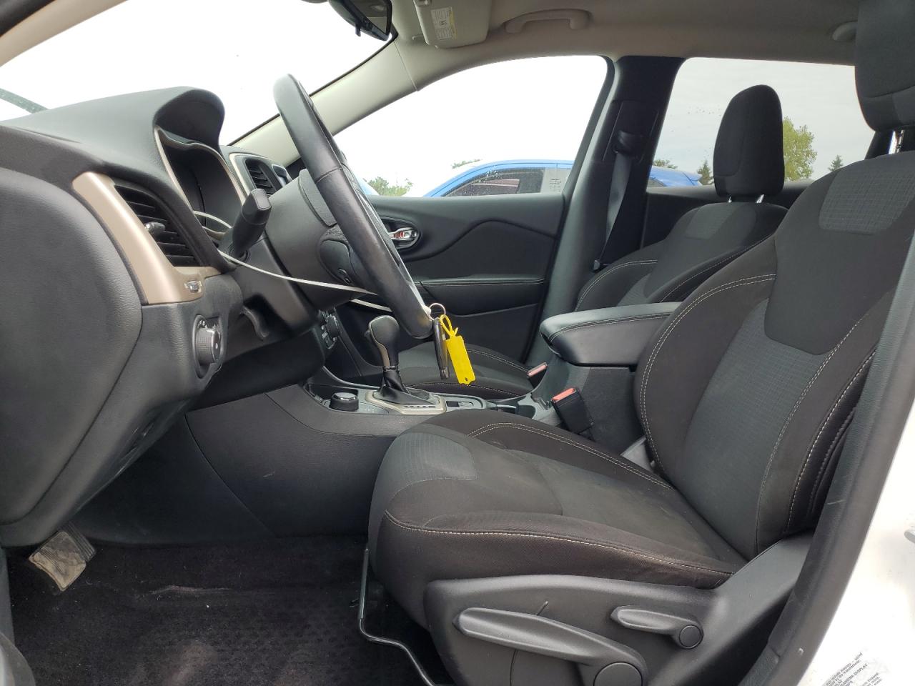 2016 Jeep Cherokee Latitude VIN: 1C4PJMCS9GW193756 Lot: 81449535