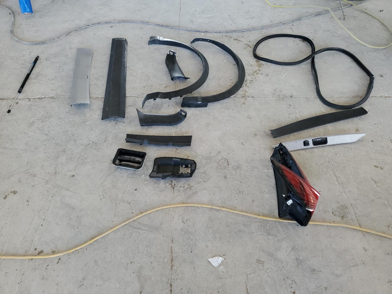 2020 Honda Cr-V Ex VIN: 7FARW1H52LE027481 Lot: 81647615