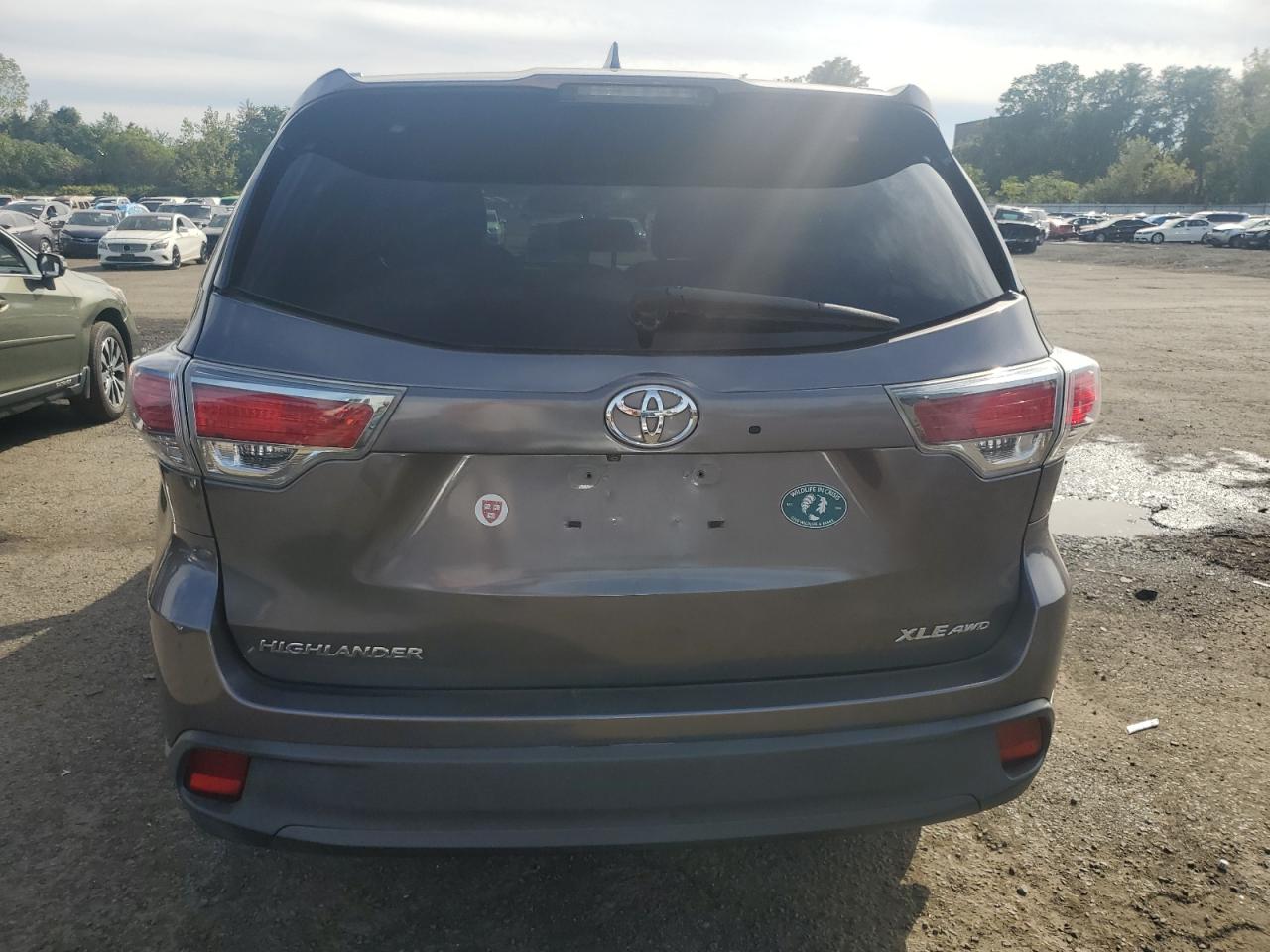 2014 Toyota Highlander Xle VIN: 5TDJKRFH3ES055790 Lot: 84278475