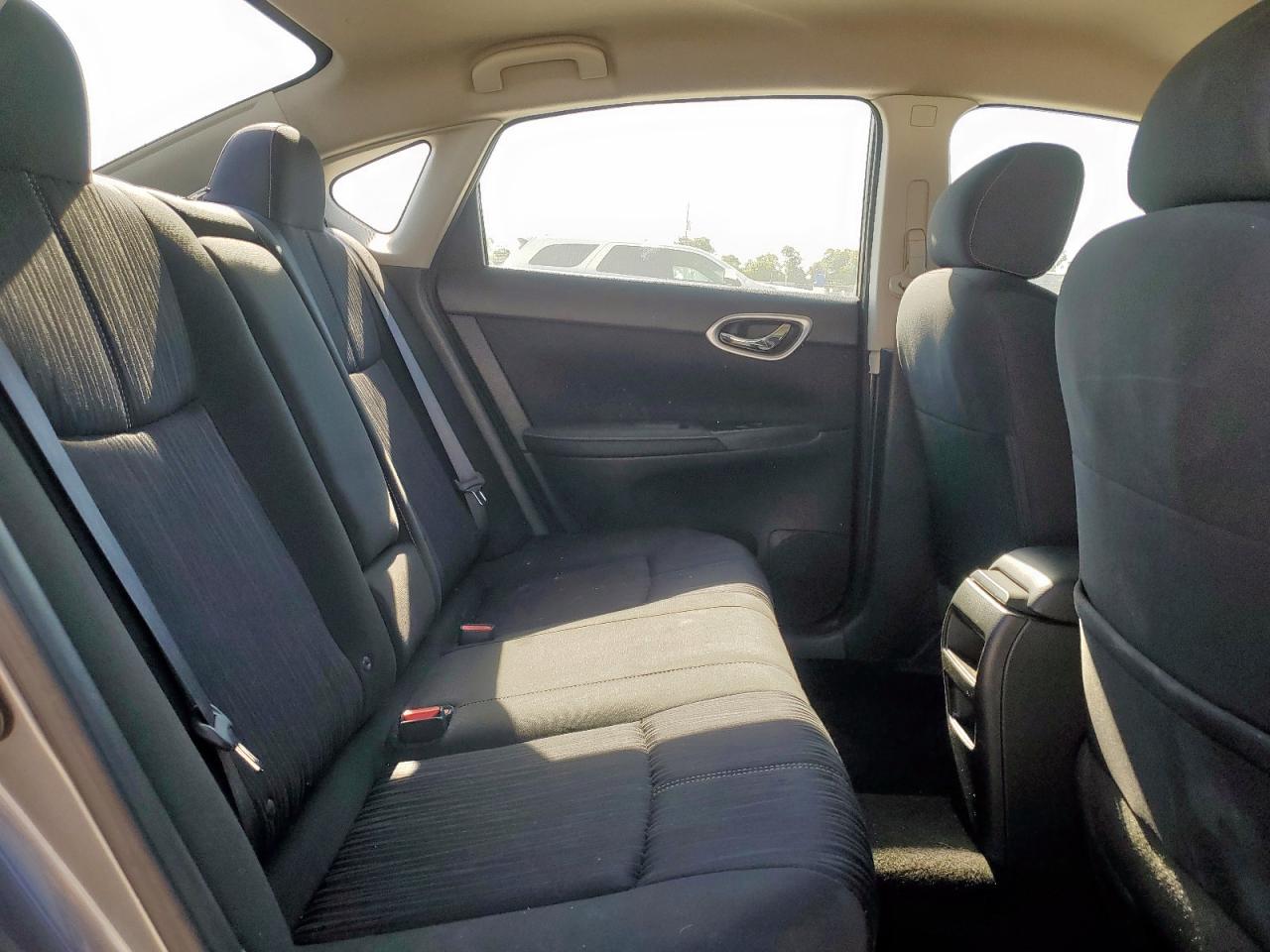 2017 Nissan Sentra S VIN: 3N1AB7AP1HY402374 Lot: 84801255