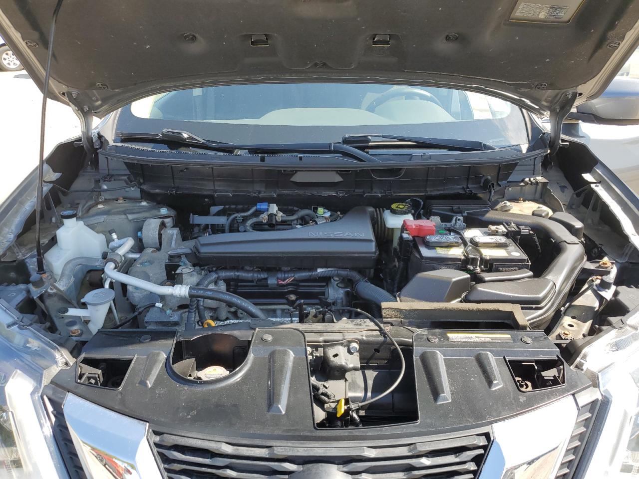 2017 Nissan Rogue S VIN: JN8AT2MV2HW004335 Lot: 71794415