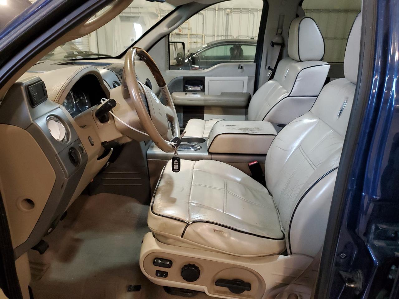 2007 Lincoln Mark Lt VIN: 5LTPW18567FJ04564 Lot: 71920735