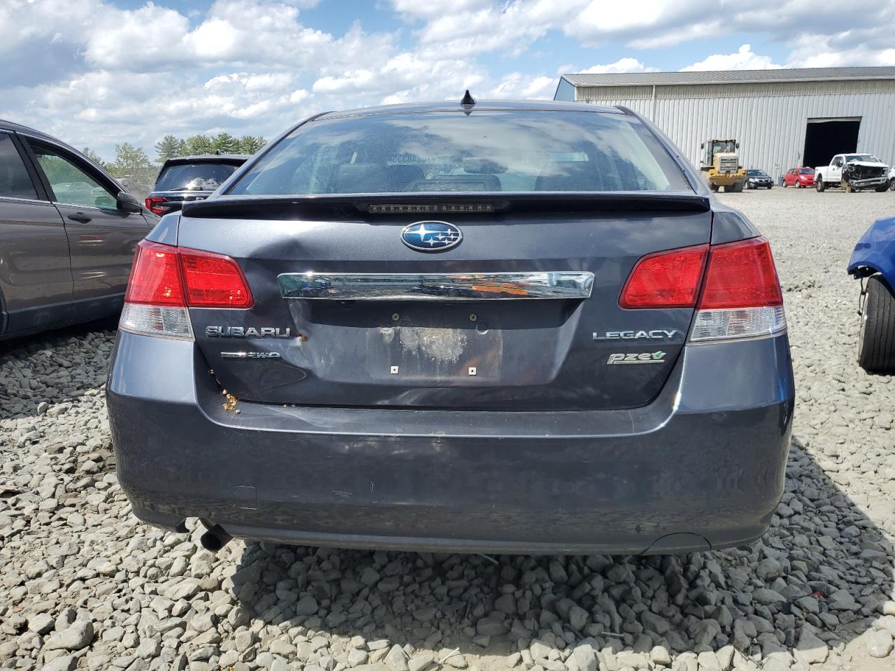 2014 Subaru Legacy 2.5I Limited VIN: 4S3BMBN64E3017184 Lot: 70648335