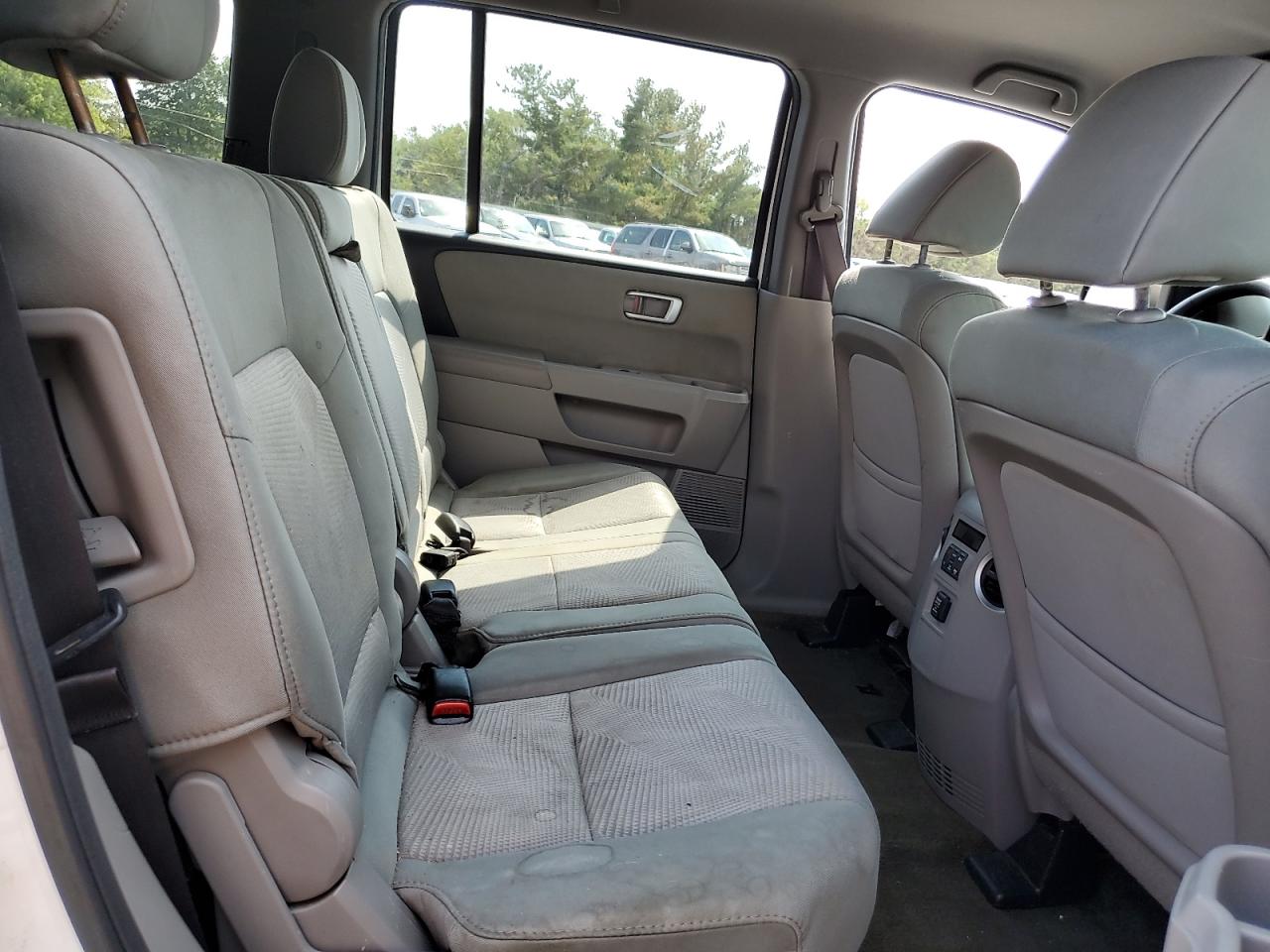 2014 Honda Pilot Lx VIN: 5FNYF4H22EB017311 Lot: 81759515