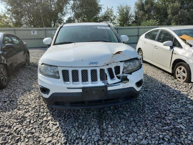  JEEP COMPASS 2016 Белы