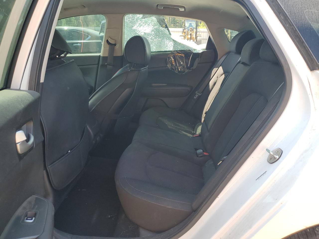 2017 Kia Optima Lx VIN: 5XXGT4L31HG162863 Lot: 81035385