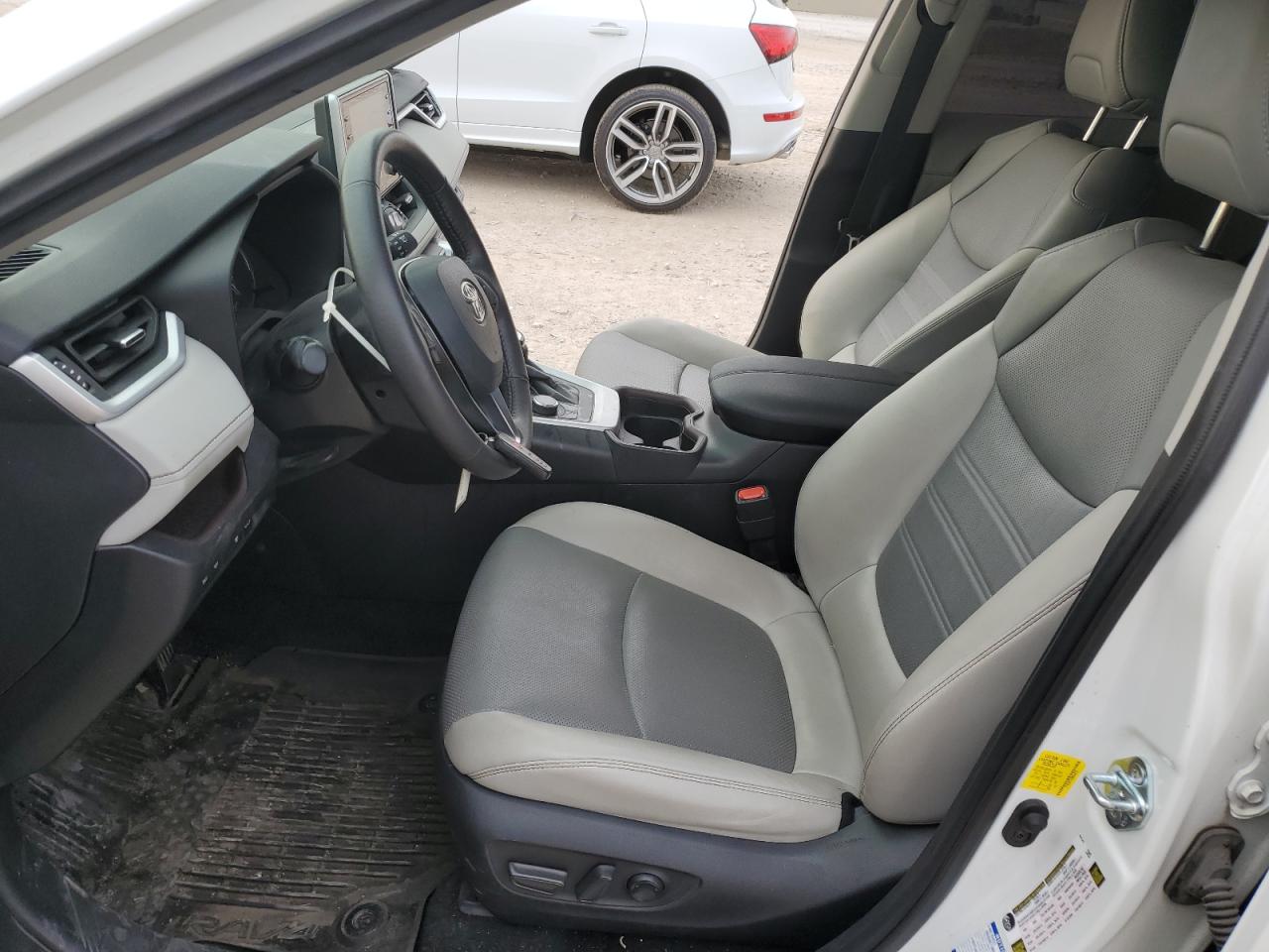 2021 Toyota Rav4 Limited VIN: 2T3N1RFV2MW244518 Lot: 80688985