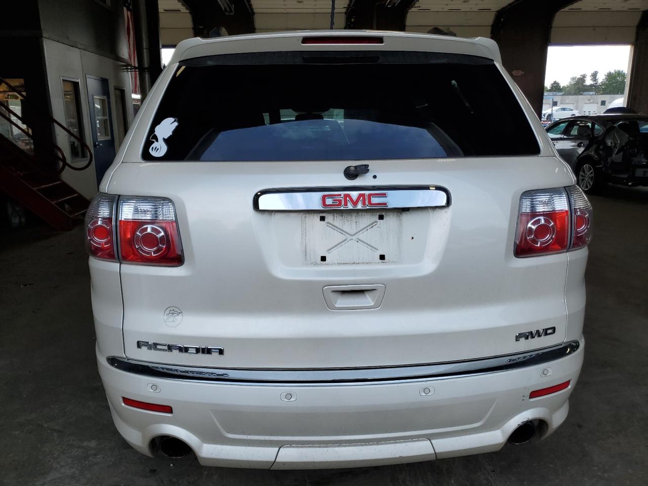 2011 GMC Acadia Denali VIN: 1GKKVTED0BJ362001 Lot: 69807525