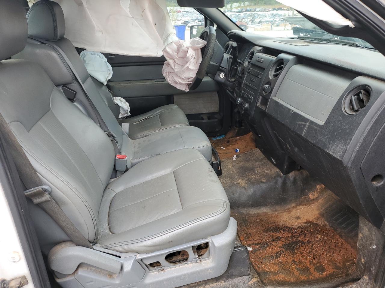 2014 Ford F150 VIN: 1FTMF1CM9EKD92685 Lot: 81748295