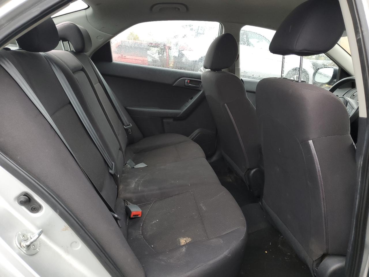 2010 Kia Forte Lx VIN: KNAFT4A24A5305107 Lot: 81212345