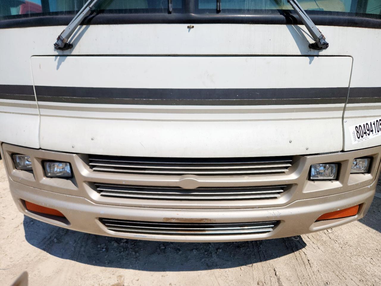 2001 Winnebago Adventurer VIN: 1FCNF53S4Y0A14641 Lot: 80494105