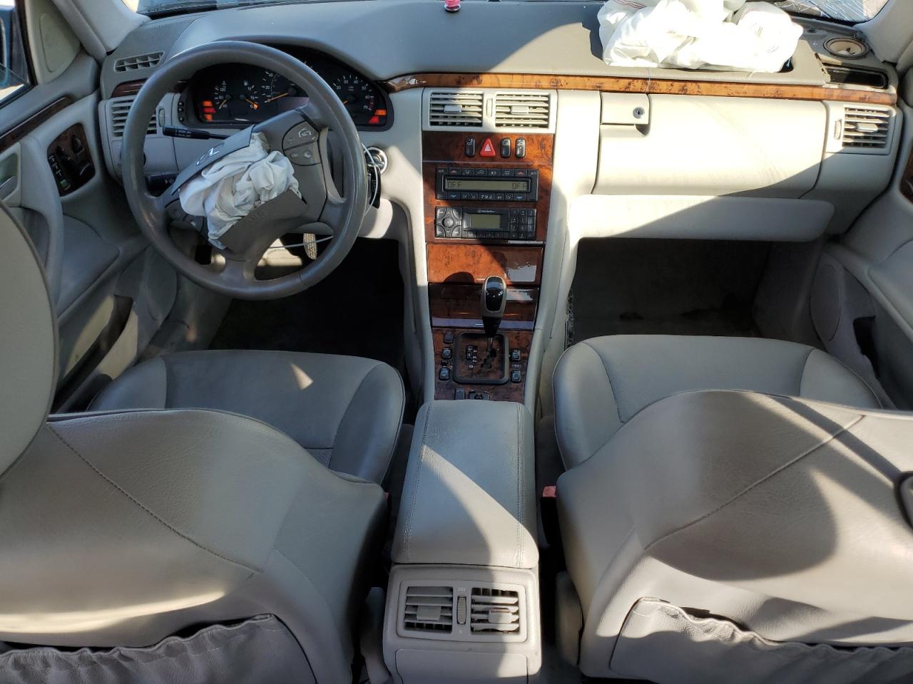 2001 Mercedes-Benz E 320 VIN: WDBJF65J31B222429 Lot: 81112055