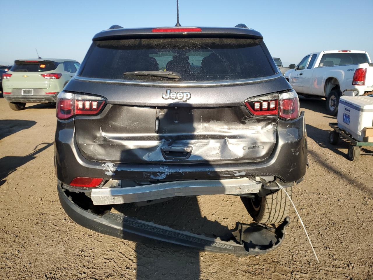 2018 Jeep Compass Latitude VIN: 3C4NJDBB8JT144313 Lot: 71156285