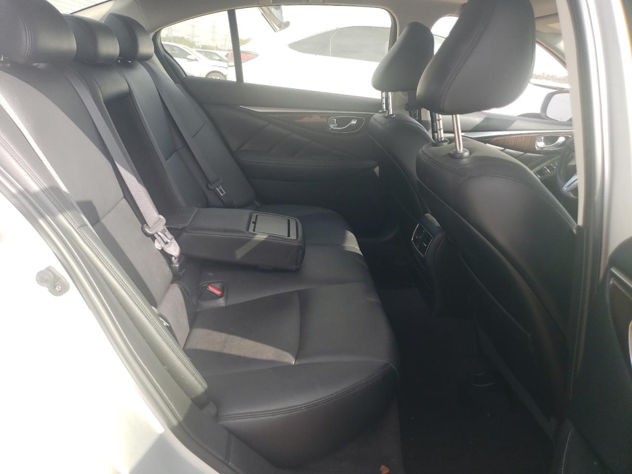 2018 Infiniti Q50 Luxe VIN: JN1EV7AR2JM441767 Lot: 81501285