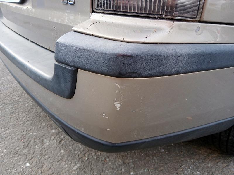 2005 VOLVO  