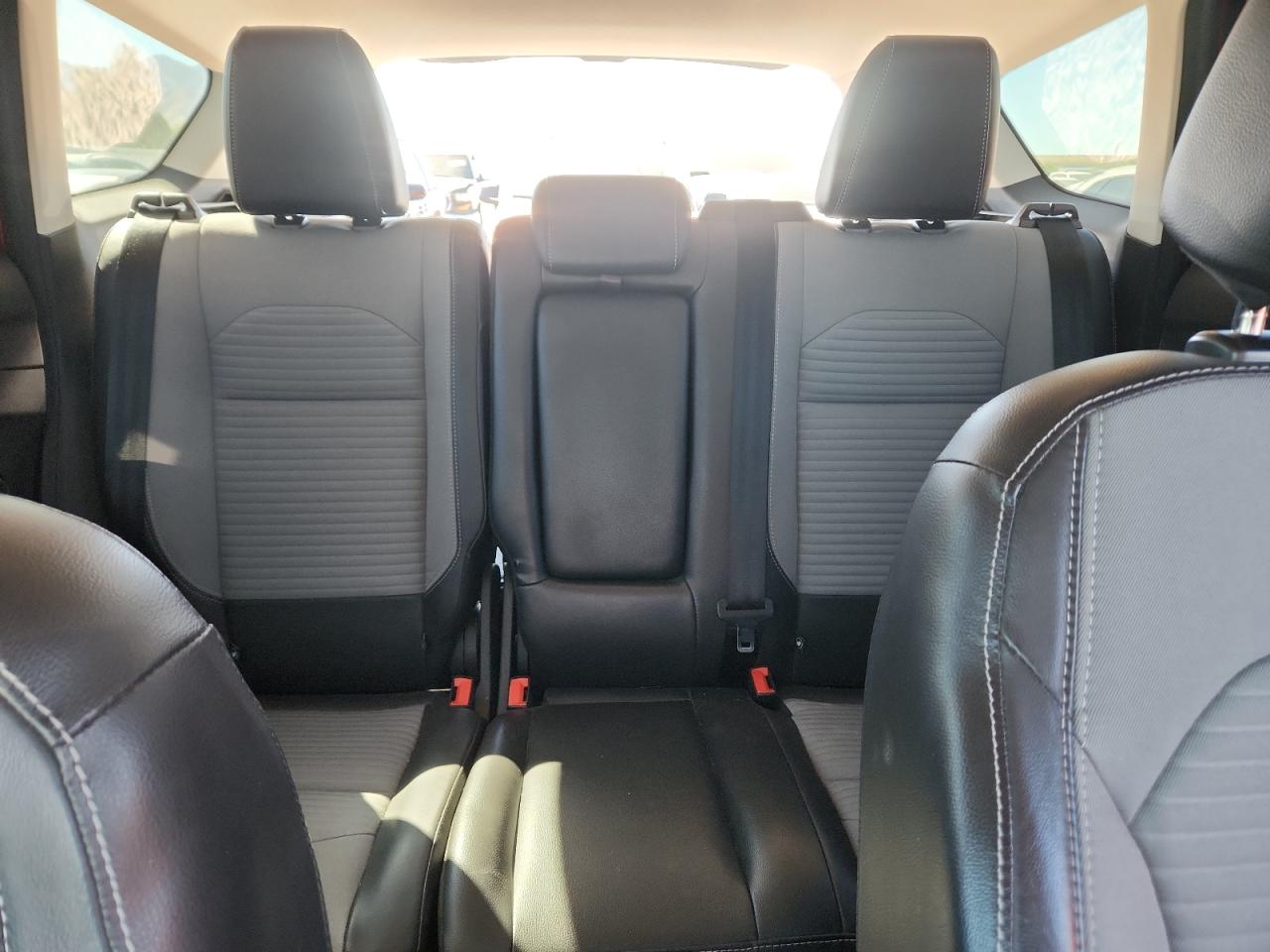 2017 Ford Escape Titanium VIN: 1FMCU9JD8HUE61759 Lot: 71915395