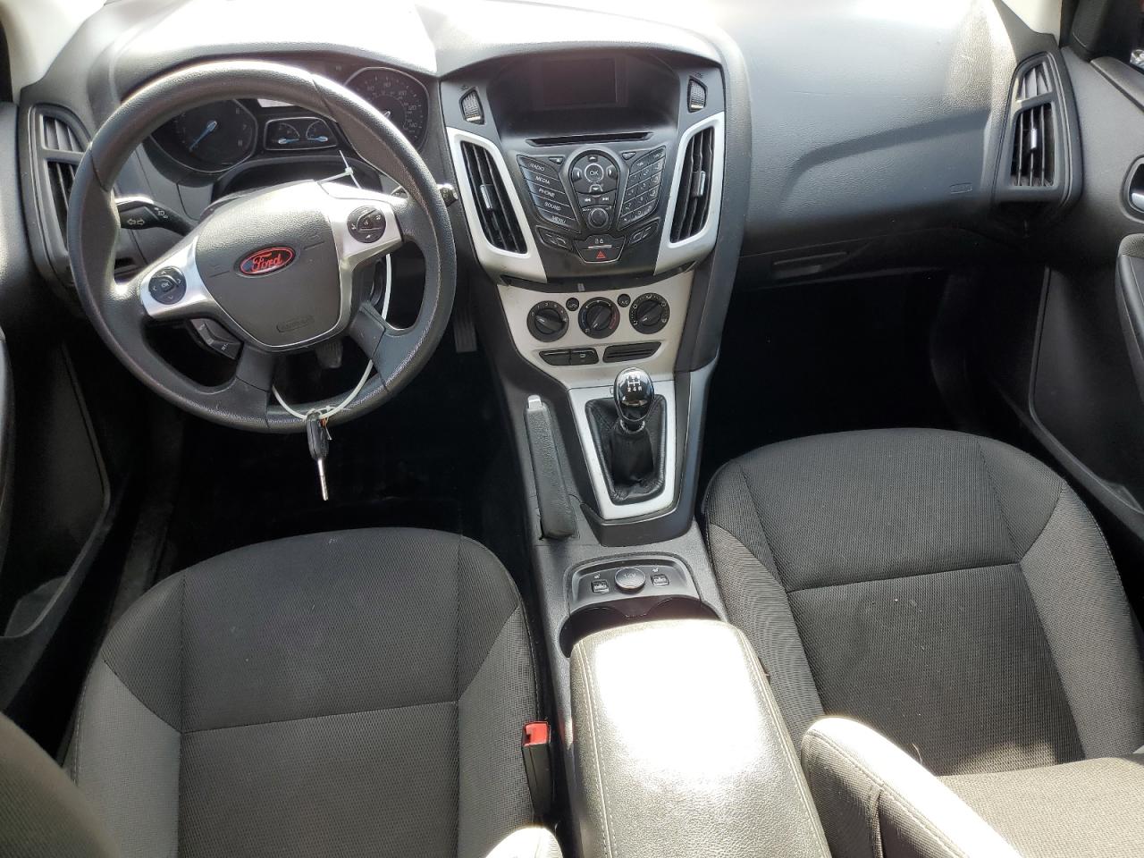 2014 Ford Focus Se VIN: 1FADP3K28EL402552 Lot: 81643005