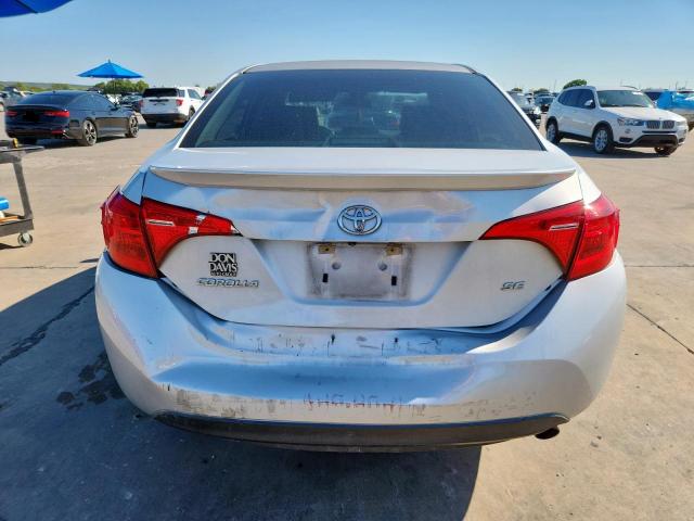 Седаны TOYOTA COROLLA 2017 Серебристый