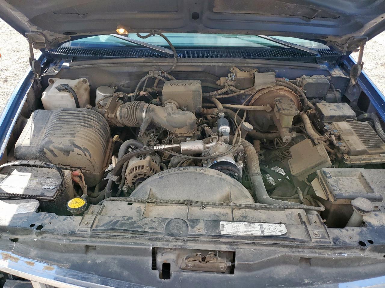 1997 Chevrolet Gmt-400 C1500 VIN: 1GCEC14M4VZ166802 Lot: 81727545
