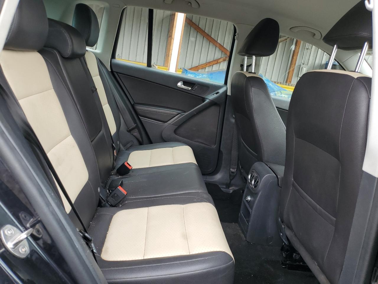 2017 Volkswagen Tiguan S VIN: WVGBV7AXXHK000954 Lot: 71860675