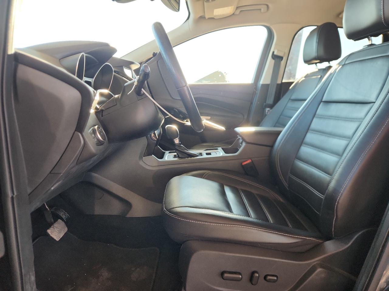 2017 Ford Escape Titanium VIN: 1FMCU9J9XHUC51563 Lot: 81632235