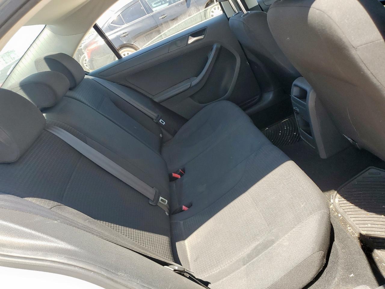 2015 Volkswagen Jetta Base VIN: 3VW1K7AJ3FM307177 Lot: 71205515