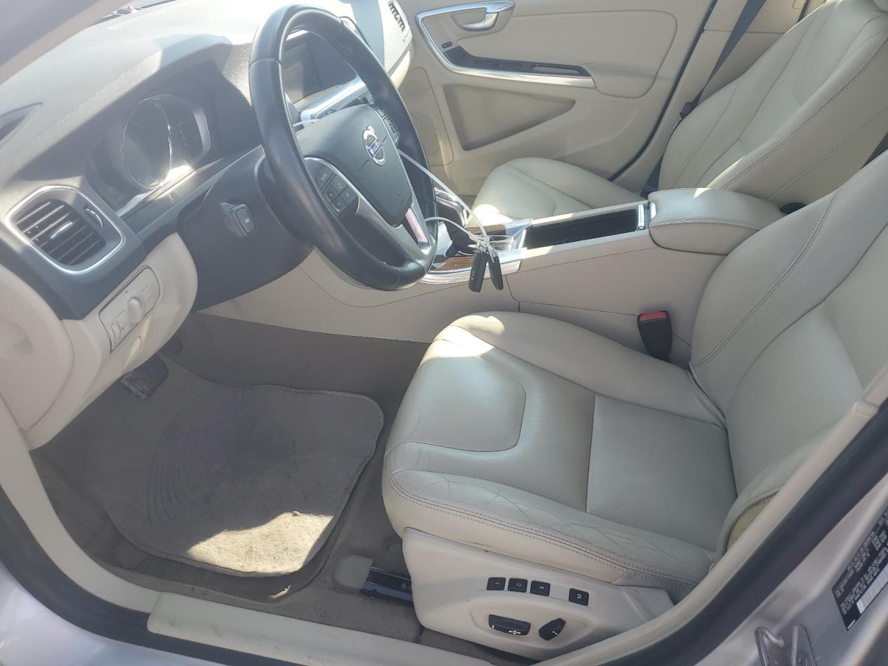 2015 Volvo V60 Premier VIN: YV1612SB2F1210369 Lot: 80248705