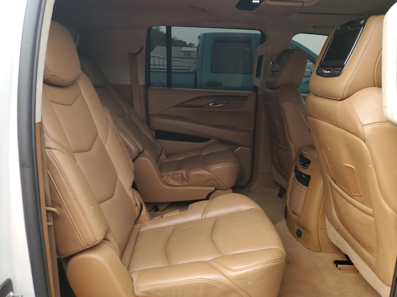 2016 Cadillac Escalade Esv Platinum VIN: 1GYS4KKJ2GR425055 Lot: 84570845