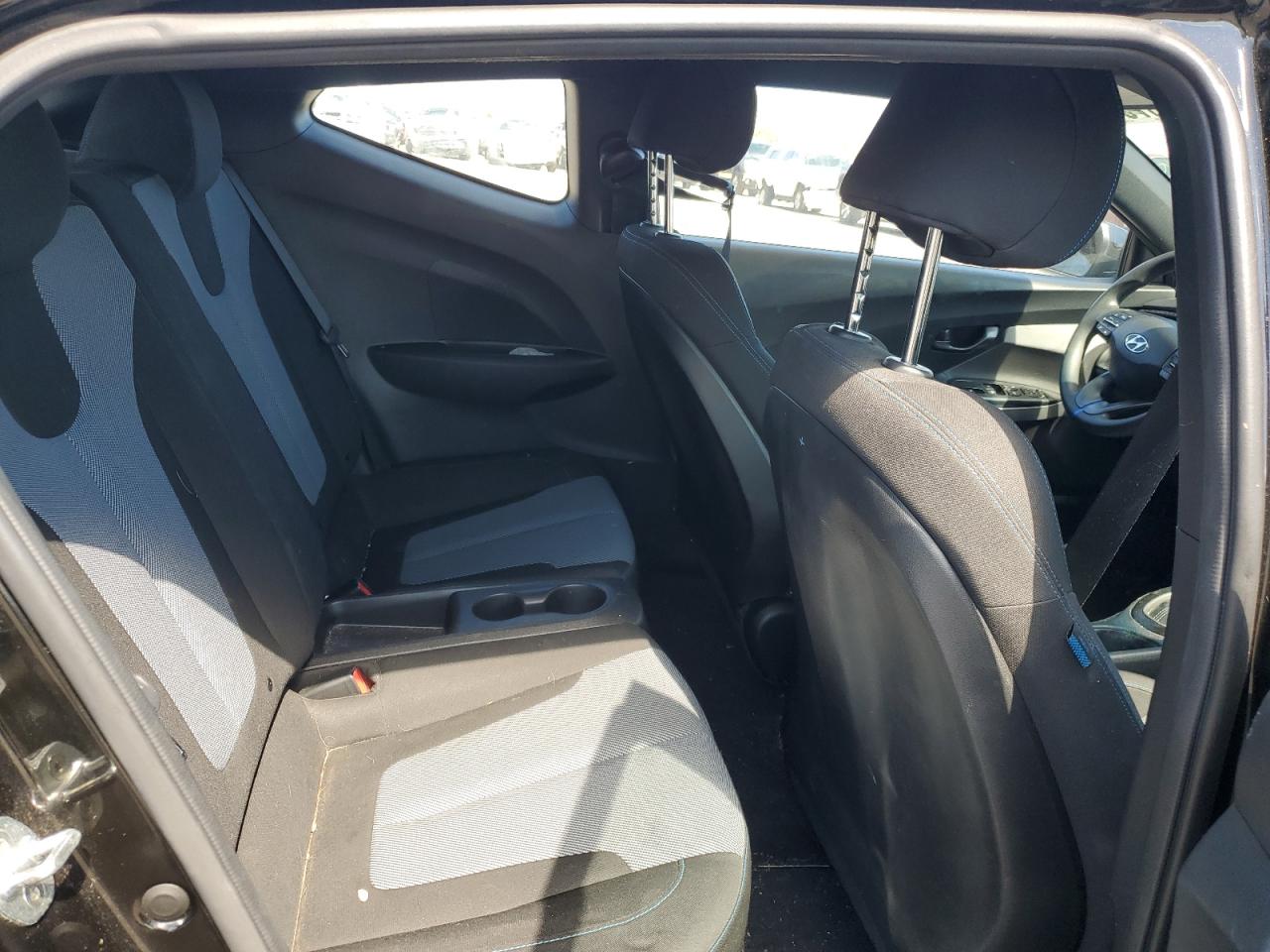 2019 Hyundai Veloster Base VIN: KMHTG6AF6KU019478 Lot: 81326875