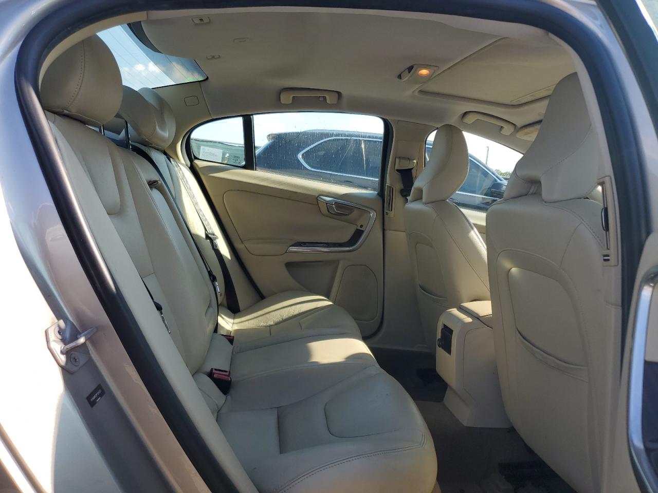 YV140MFC1F1314523 VOLVO S60 2015 TAN Photo 10