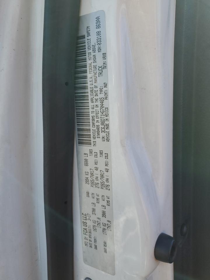 2017 Ram 1500 St VIN: 3C6JR6DT1HG704465 Lot: 70374155