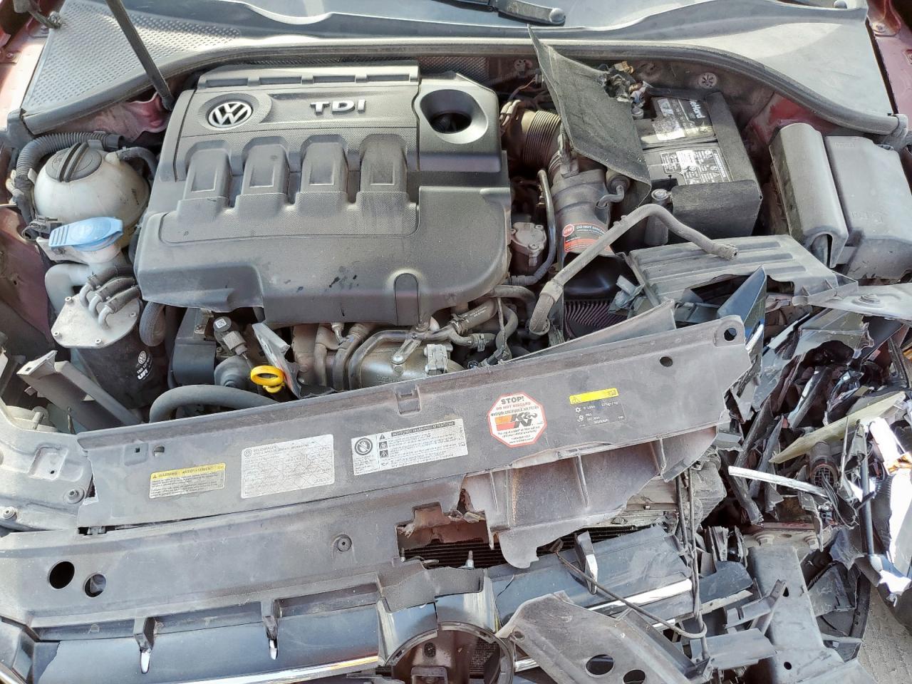 2015 Volkswagen Passat Sel VIN: 1VWCV7A33FC025947 Lot: 82161015