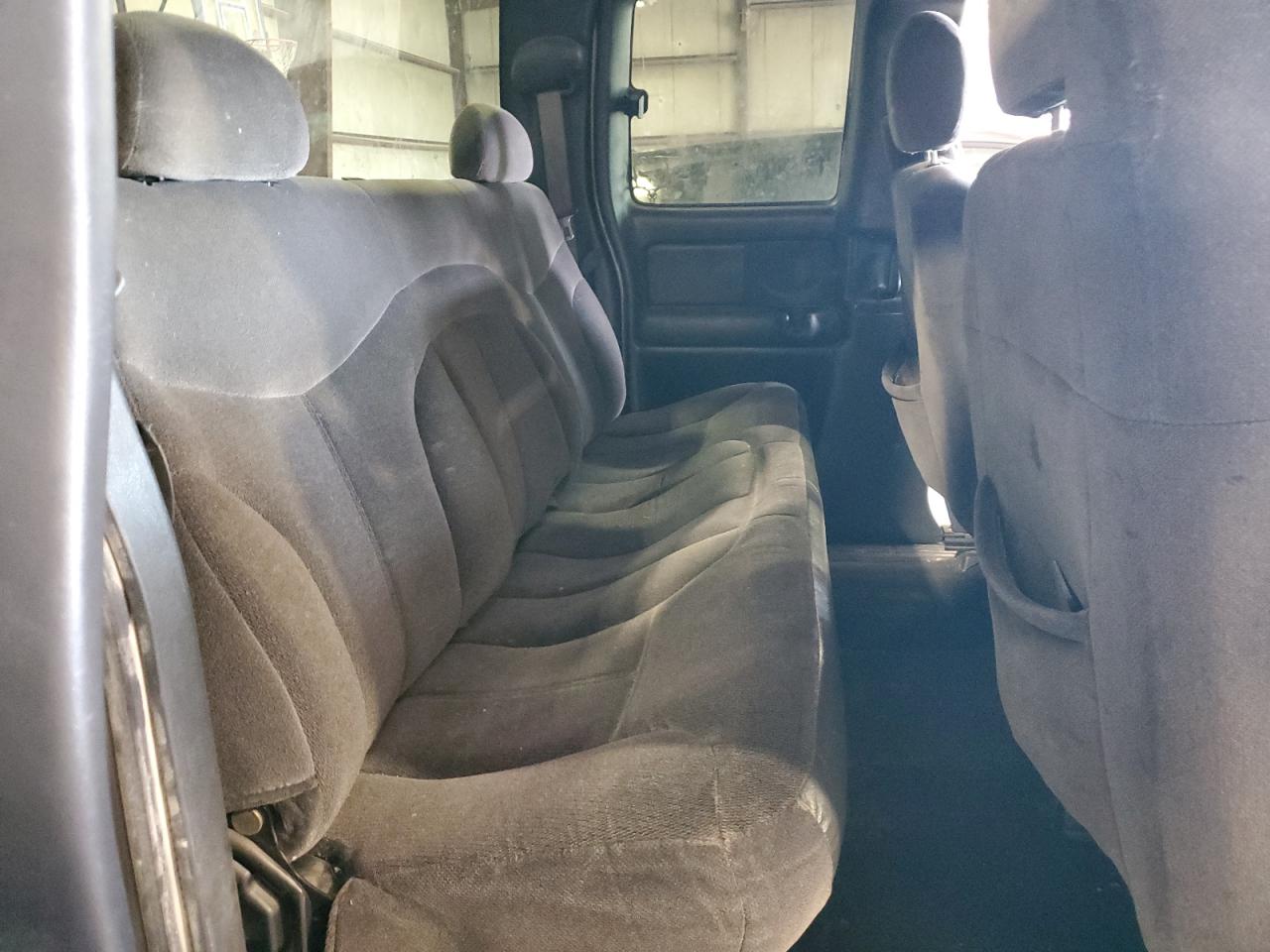 2002 GMC Sierra C2500 Heavy Duty VIN: 1GTHC29U02E262490 Lot: 82023215