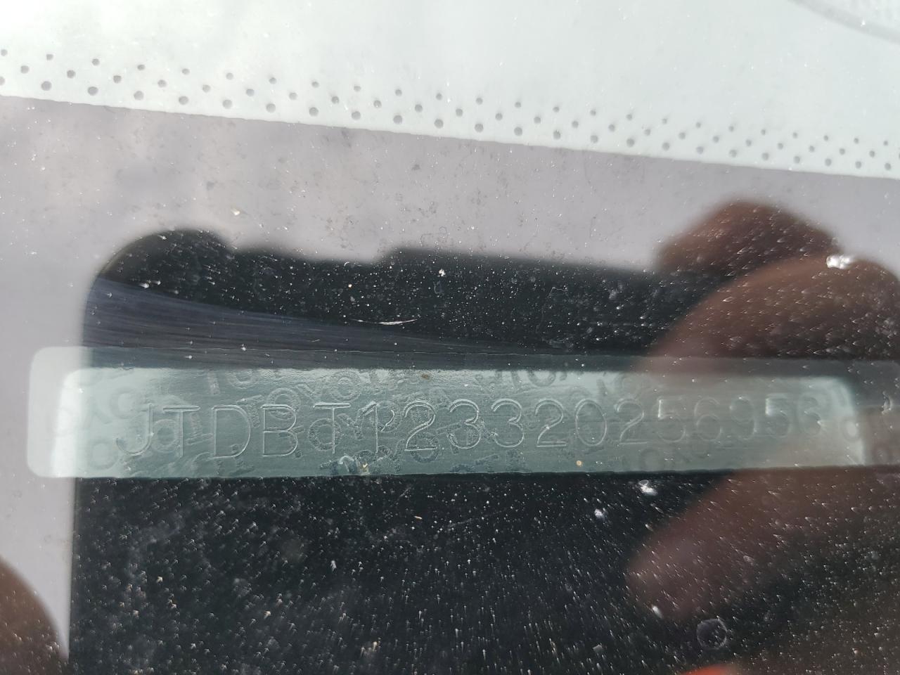 2002 Toyota Echo VIN: JTDBT123320256956 Lot: 81392605