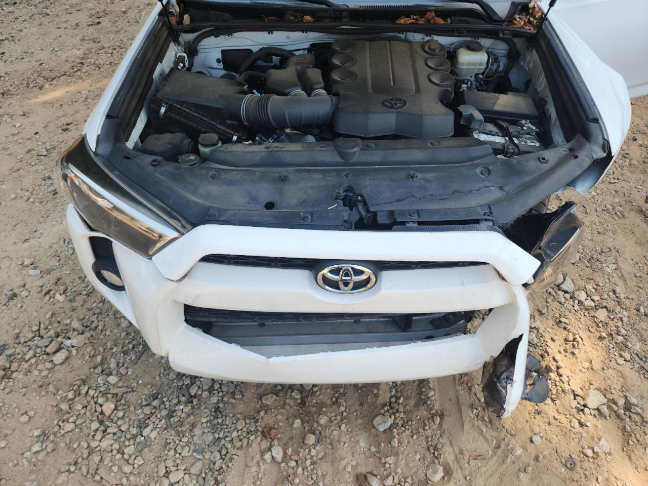 2017 Toyota 4Runner Sr5/Sr5 Premium VIN: JTEBU5JR5H5415672 Lot: 81221375