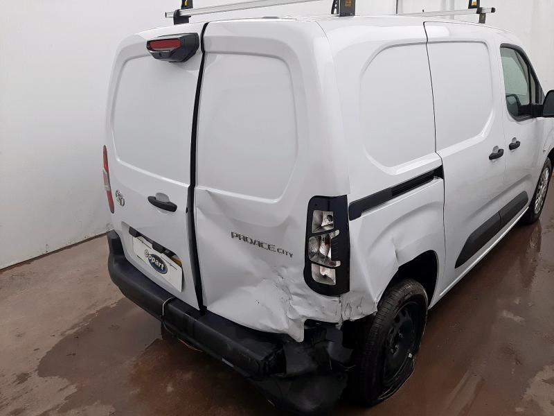 2025 TOYOTA PROACE CITY ICON 
