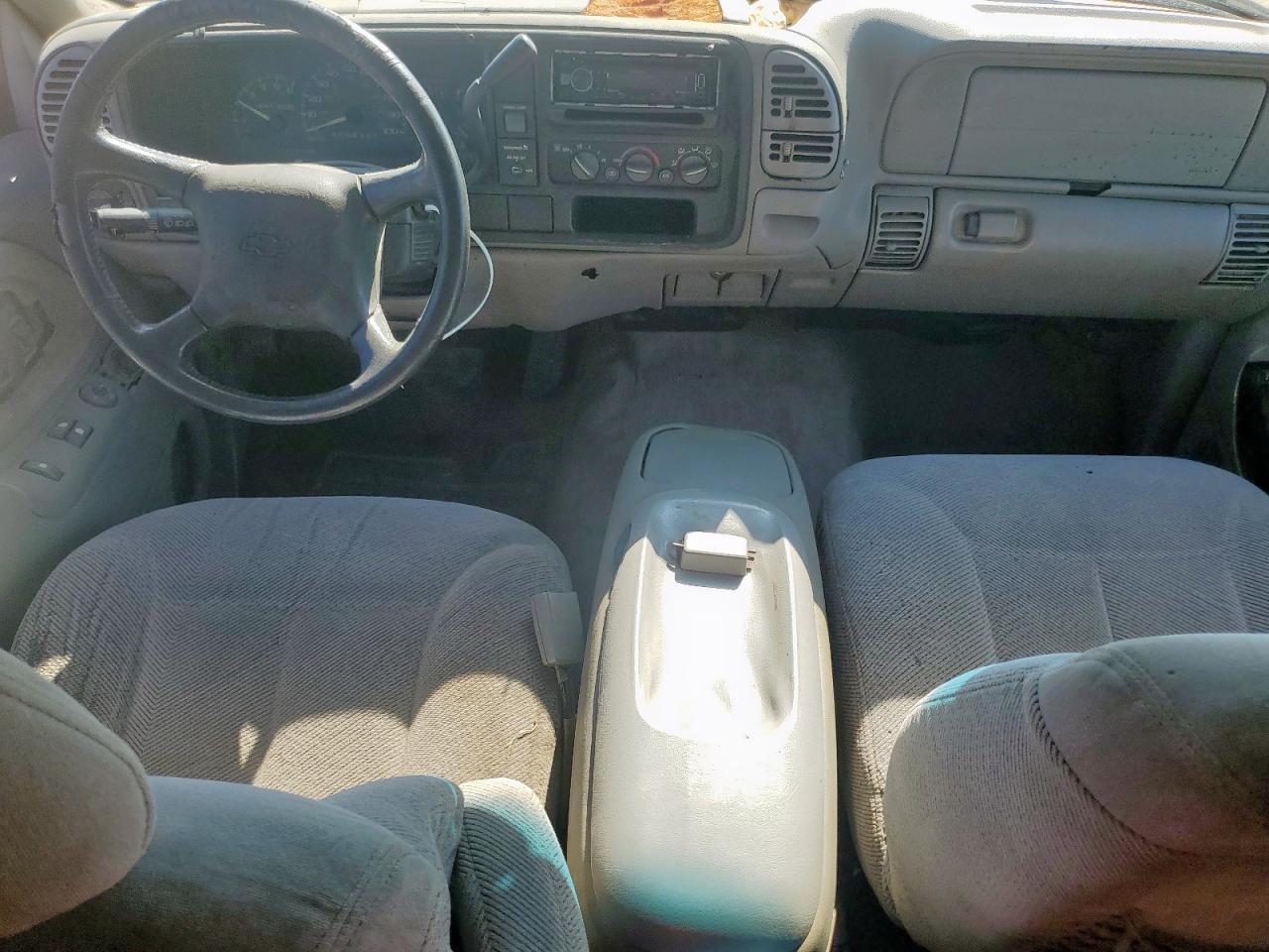 1999 Chevrolet Gmt-400 C1500 VIN: 1GCEC19R7XR114135 Lot: 71123475