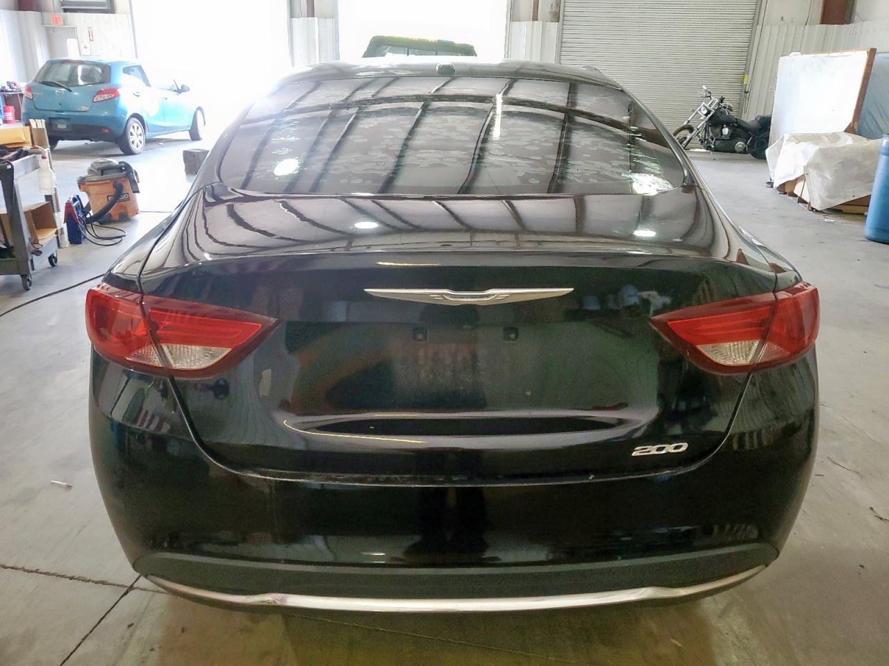 2015 Chrysler 200 Limited VIN: 1C3CCCAB7FN581910 Lot: 82060795