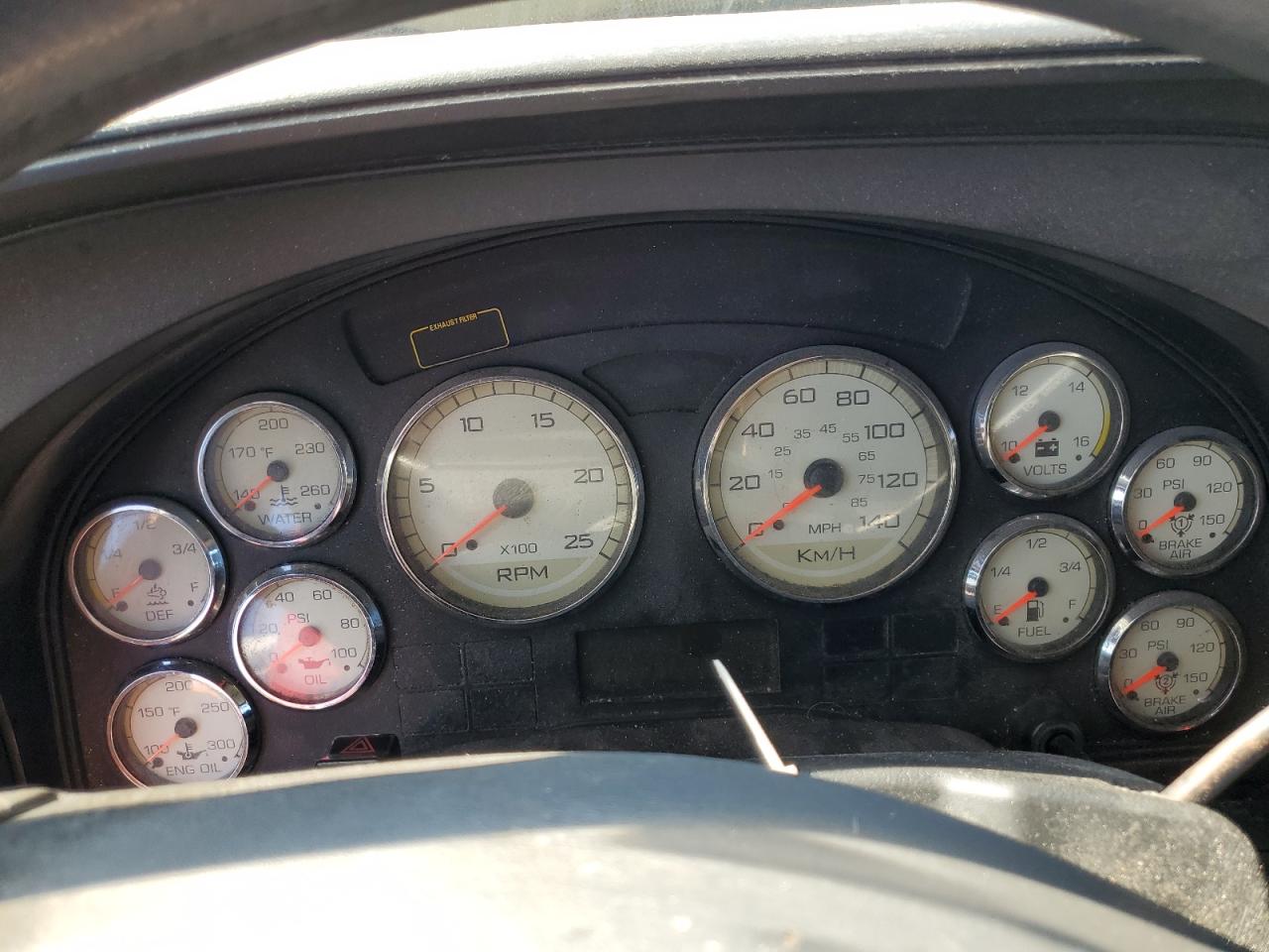 2014 International Prostar Semi Truck VIN: 3HSDJAPRXEN017080 Lot: 81037535