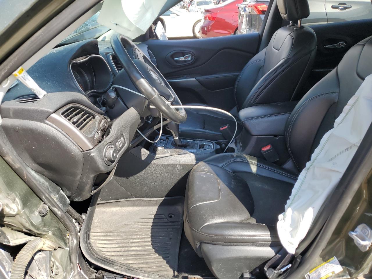 2019 Jeep Cherokee Latitude Plus VIN: 1C4PJMLX1KD271379 Lot: 72073975