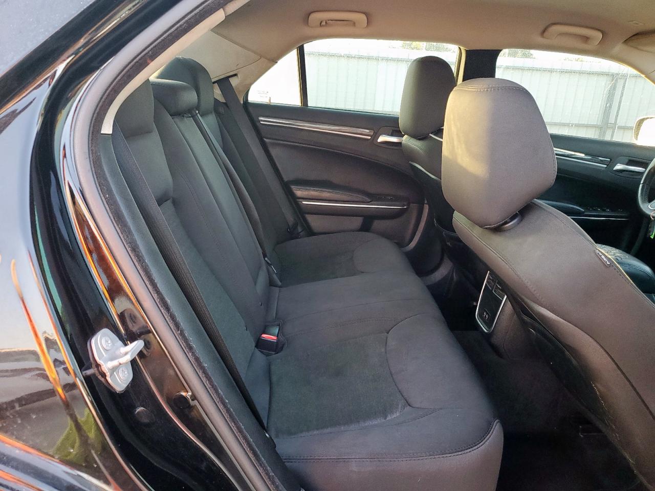 2018 Chrysler 300 Touring VIN: 2C3CCAAG6JH250172 Lot: 80281415