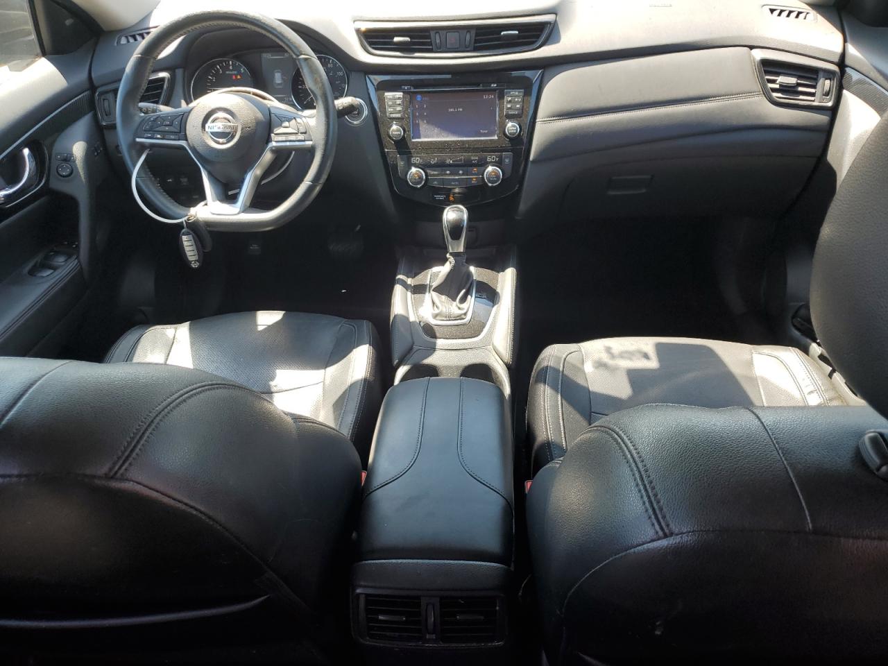 2017 Nissan Rogue Sv VIN: 5N1AT2MVXHC780446 Lot: 70568925
