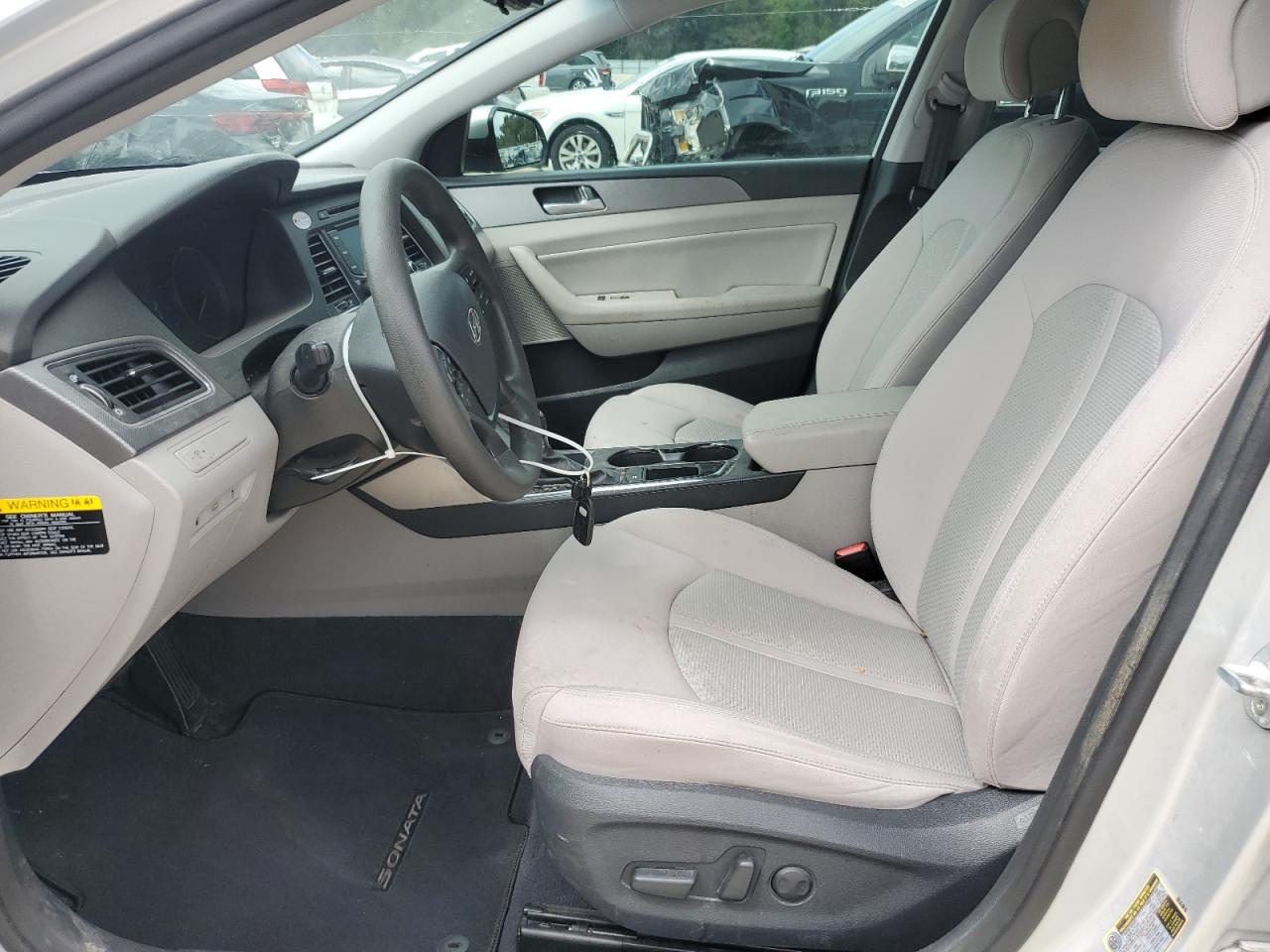 2015 Hyundai Sonata Se VIN: 5NPE24AF5FH233555 Lot: 71245345