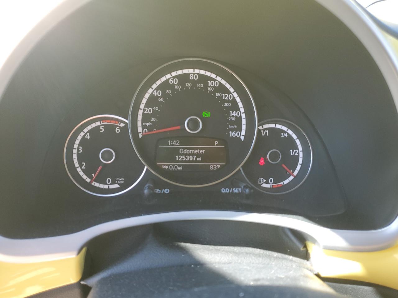 2014 Volkswagen Beetle VIN: 3VW5L7AT5EM811020 Lot: 70743635