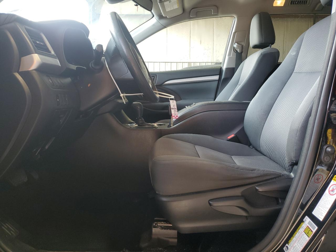 2018 Toyota Highlander Le VIN: 5TDBZRFH5JS808973 Lot: 84258645